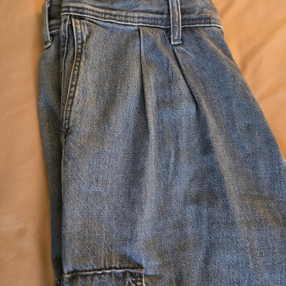 Universal Thread Pleated Cargo Jeans